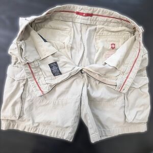 Victorinox Swiss Army Utility Shorts Heritage Series (Size 38)